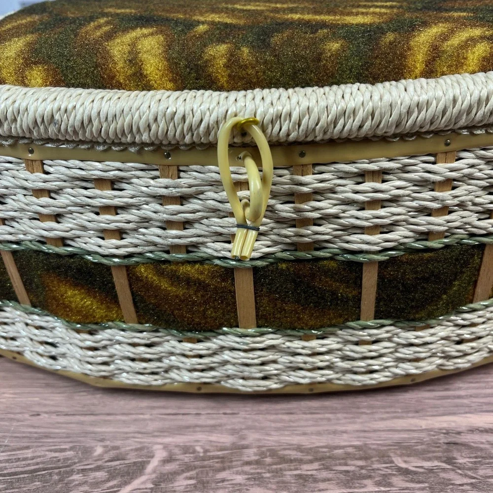 Vintage‎ Dritz Sewing Basket Wicker Style w/Handle Woven Japan Oval Velvet MCM